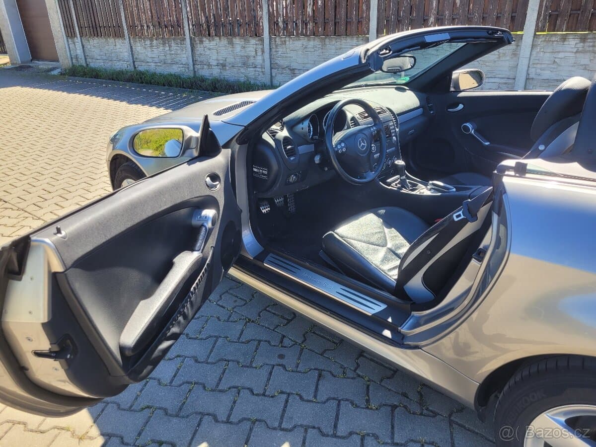Mercedes-Benz SL - 8