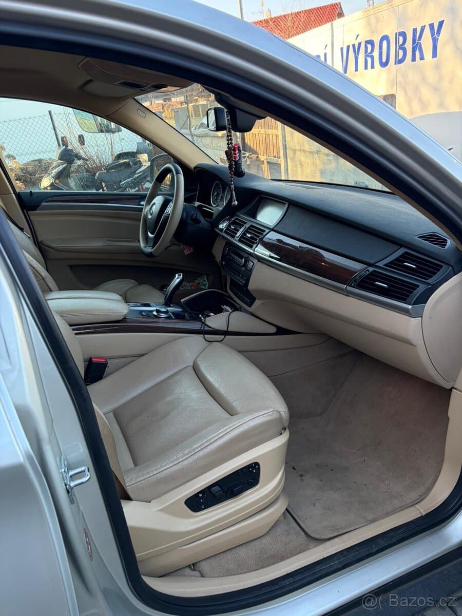 2008 BMW X6 - 8