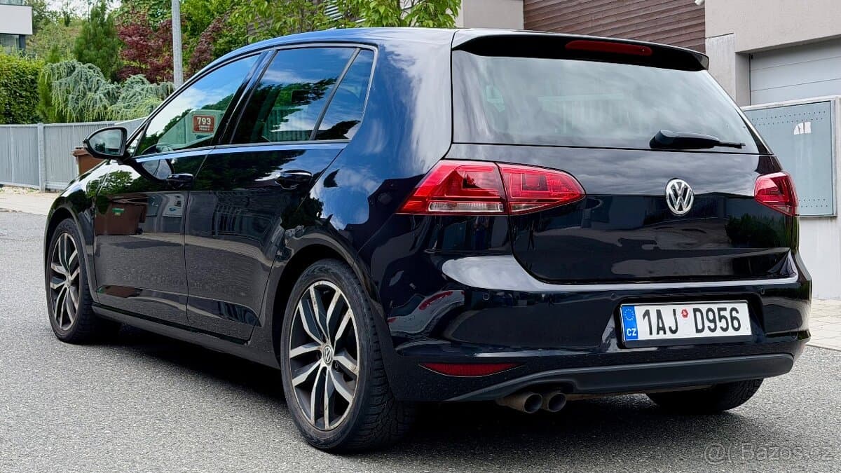 2012 Volkswagen GOLF - 8