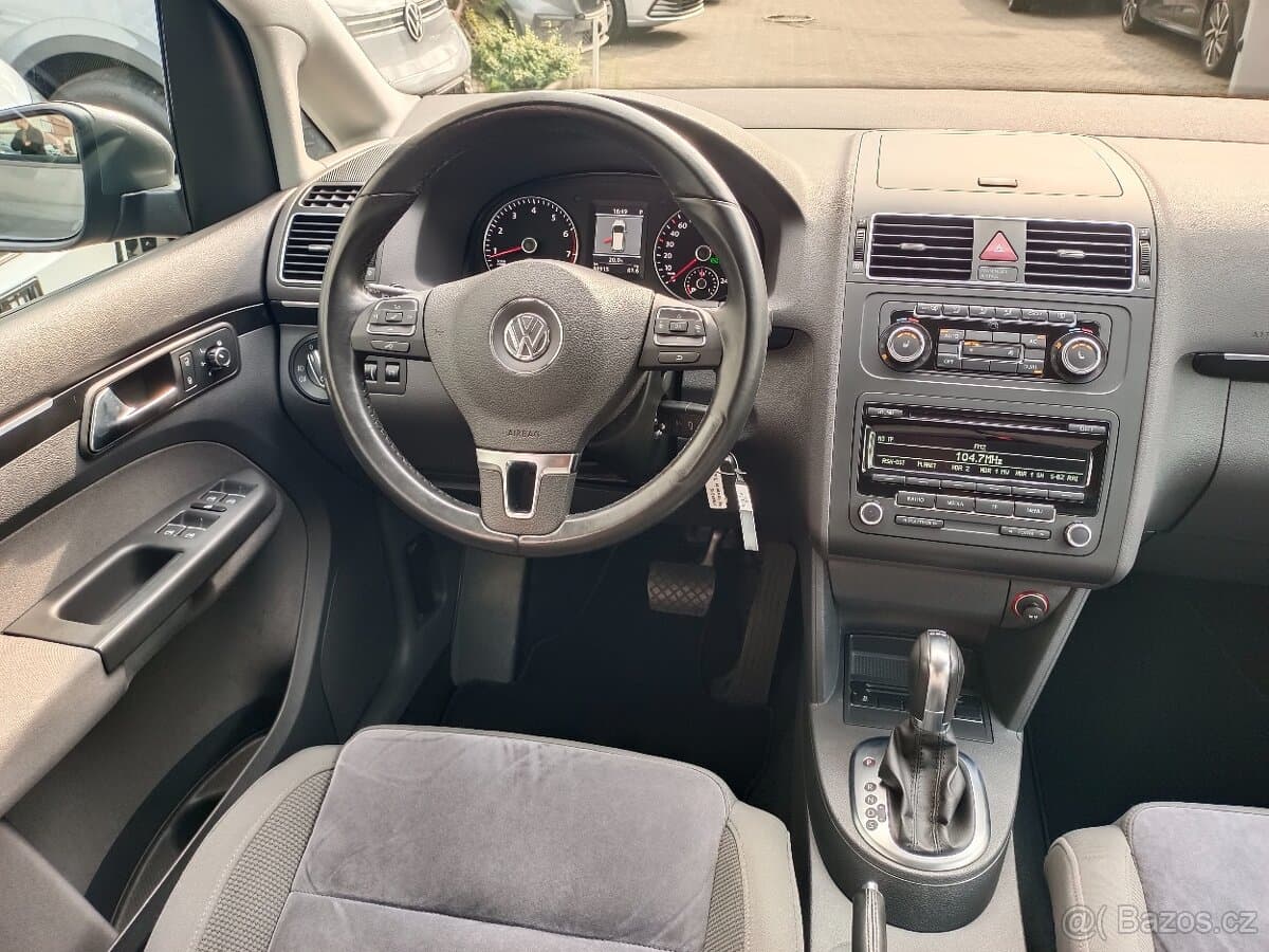 2011 Volkswagen TOURAN - 8