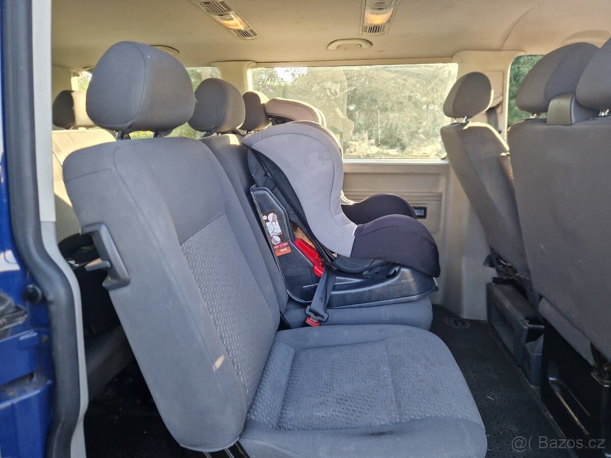 2011 Volkswagen CARAVELLE - 8