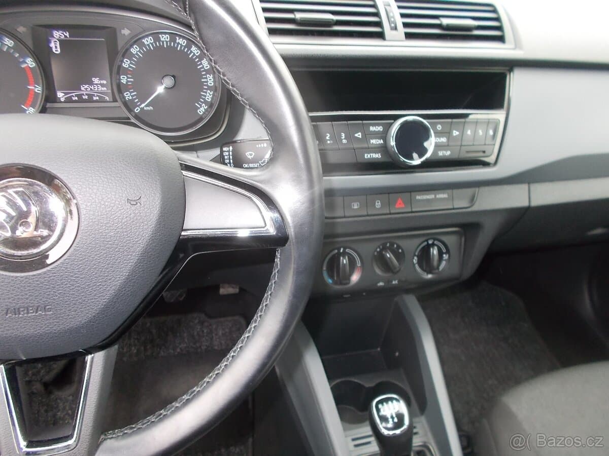 2017 Škoda FABIA - 8