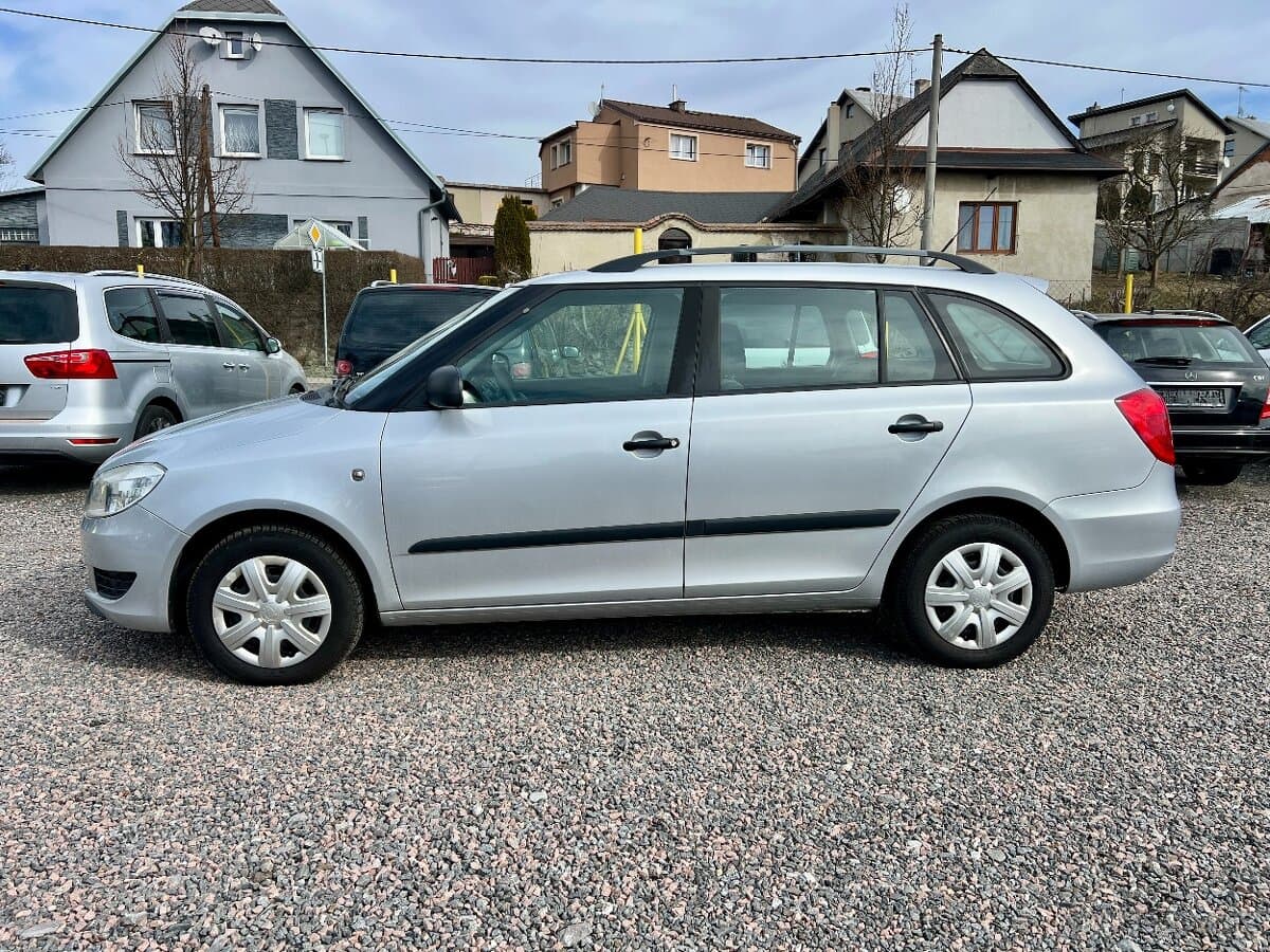 2011 Škoda FABIA - 8