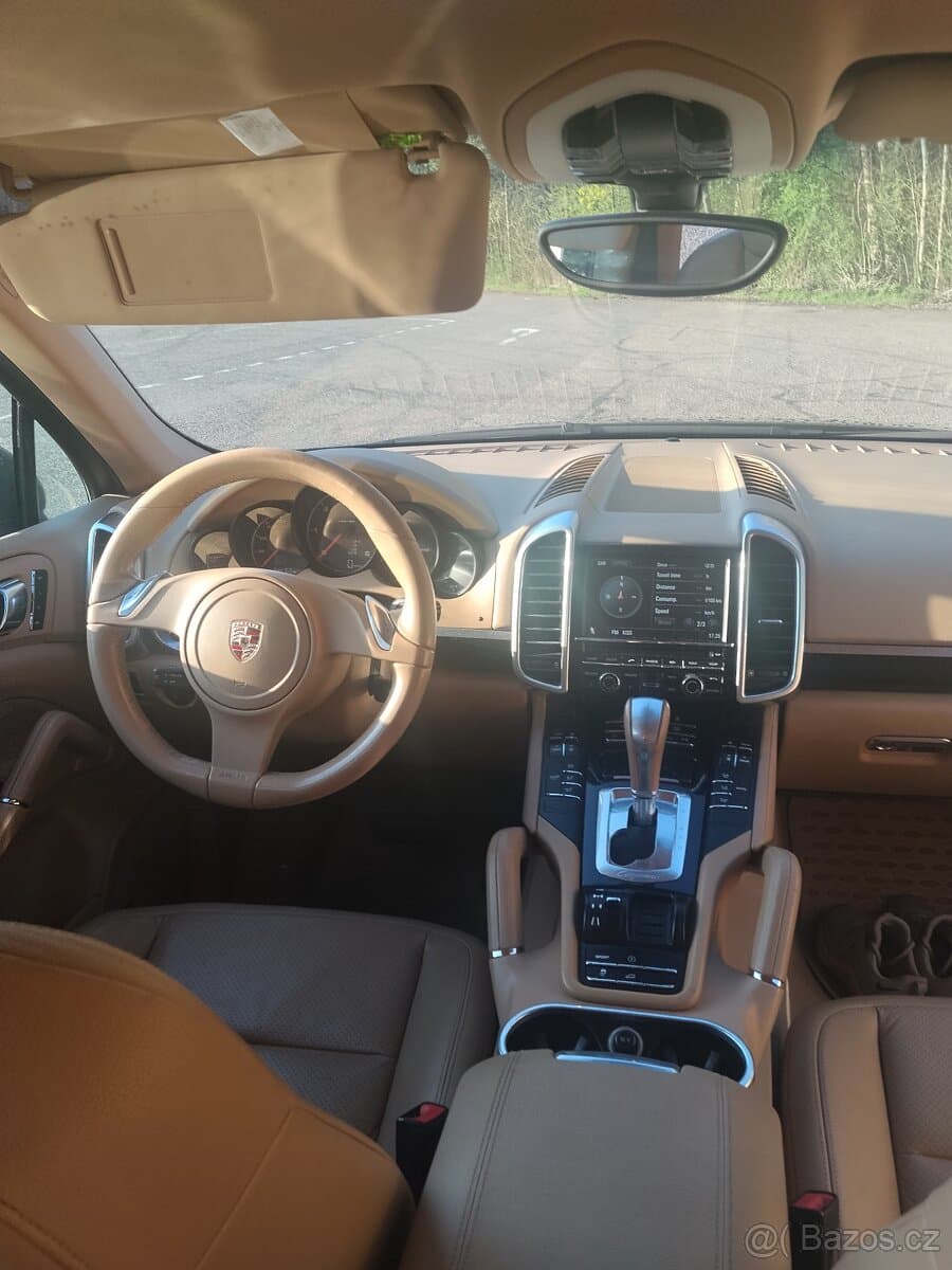 2013 Porsche CAYENNE - 8