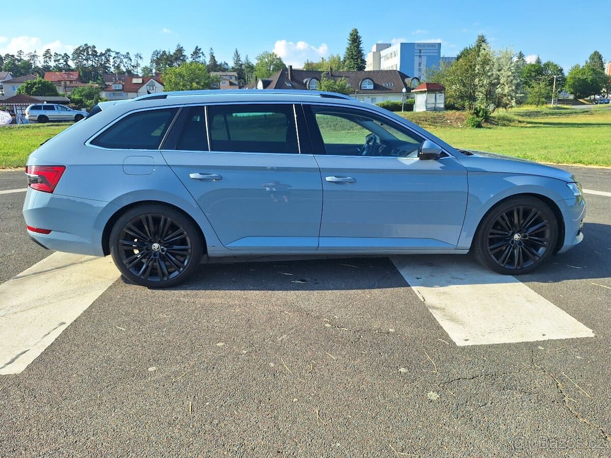 2022 Škoda SUPERB - 8