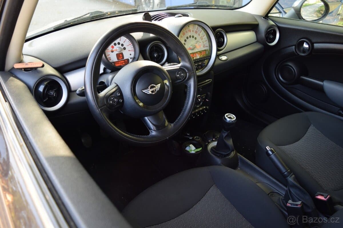 Mini COOPER - 8
