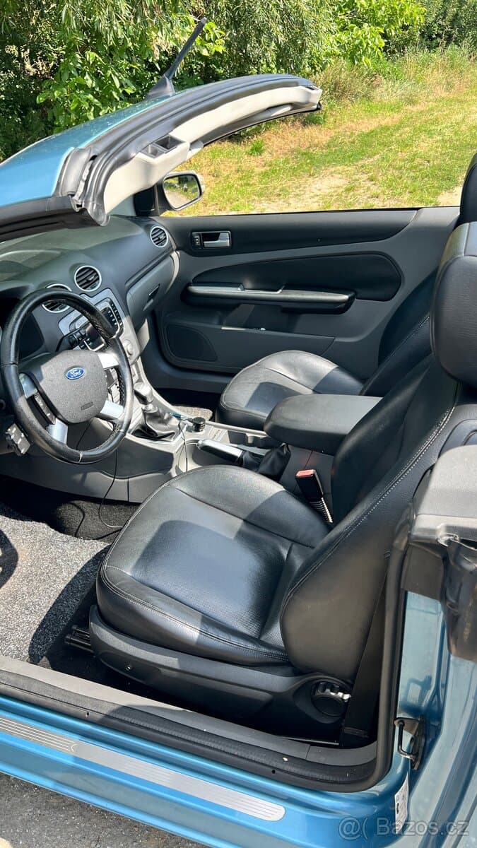 2009 Ford FOCUS - 8