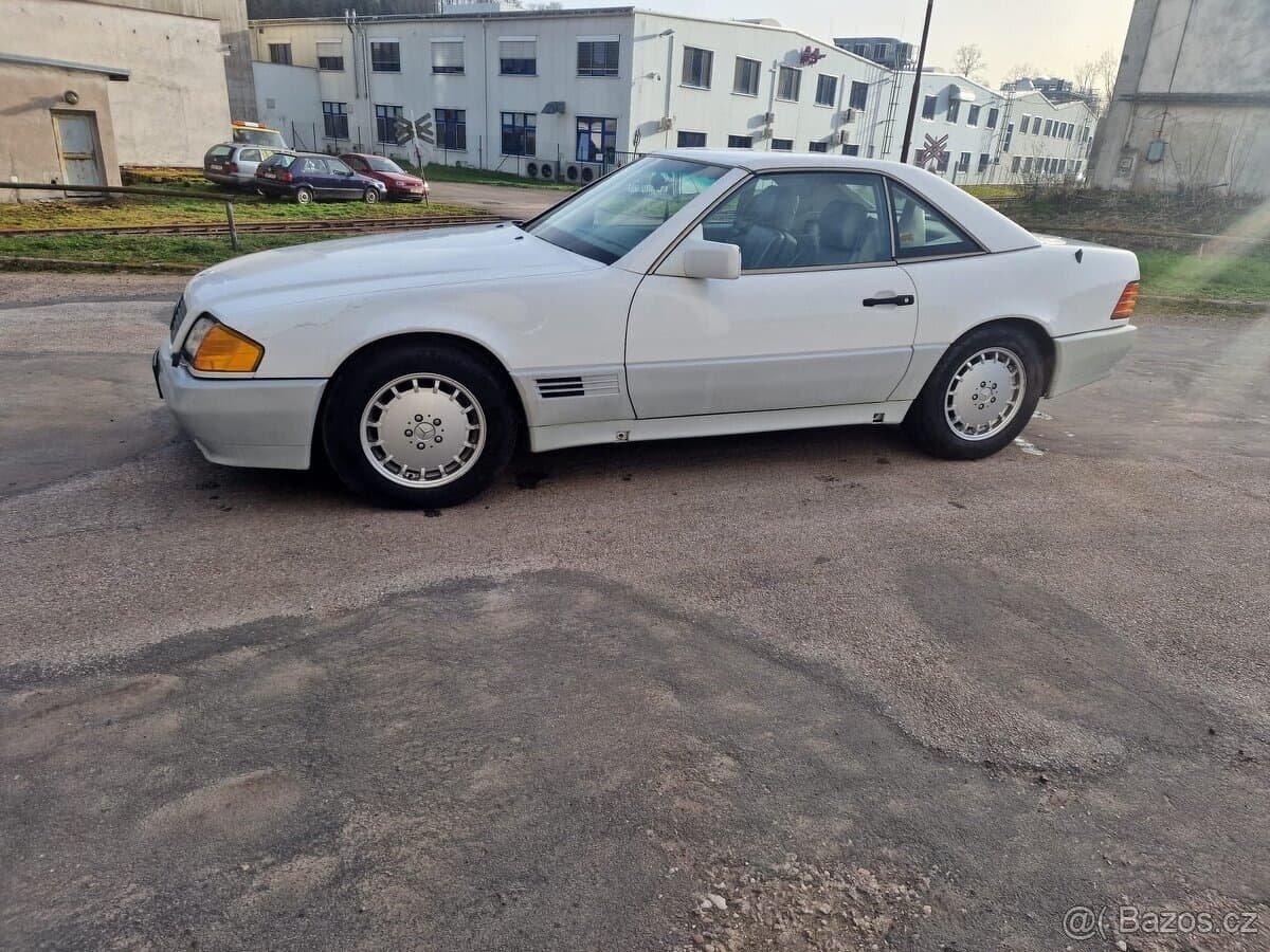 1990 Mercedes-Benz SL - 8