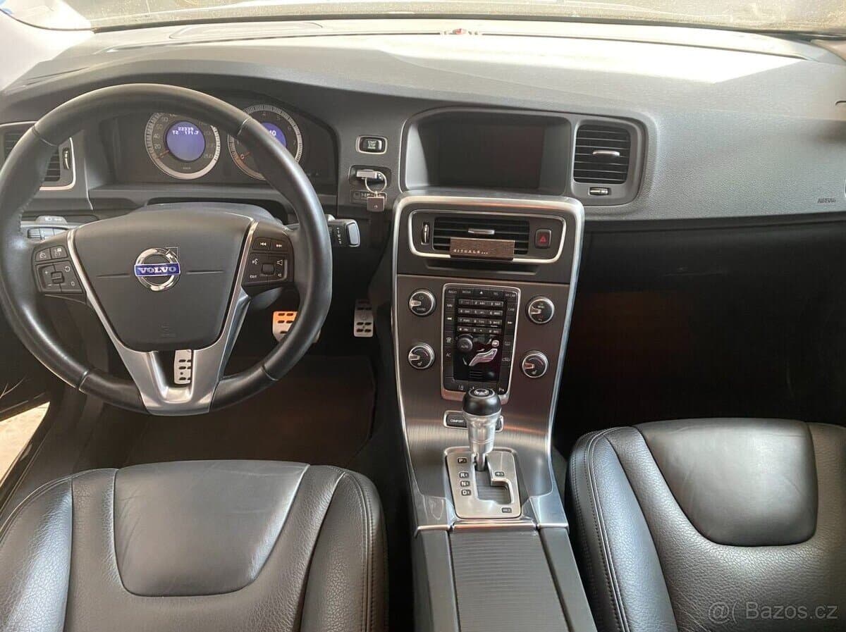 2011 Volvo S60 - 8