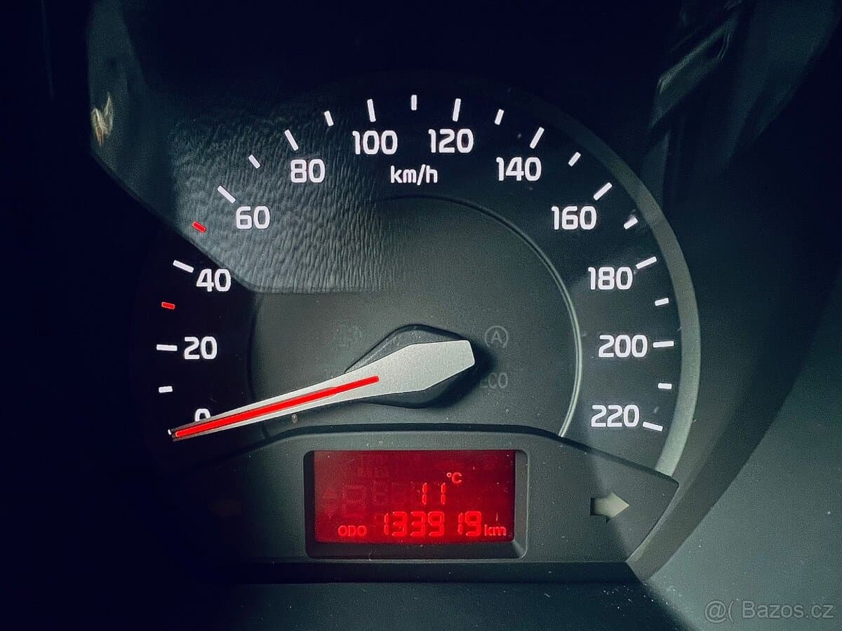 2015 Kia RIO - 8