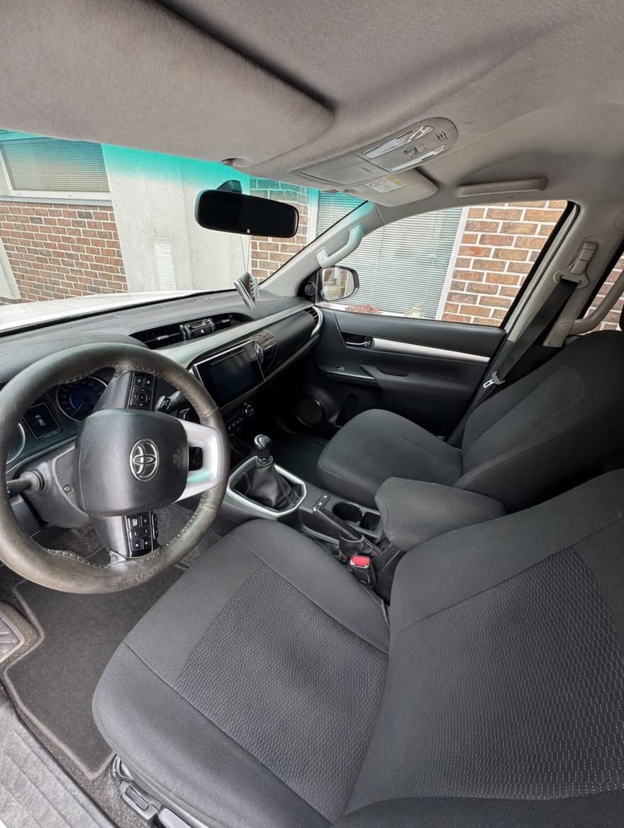 2020 Toyota HILUX - 8