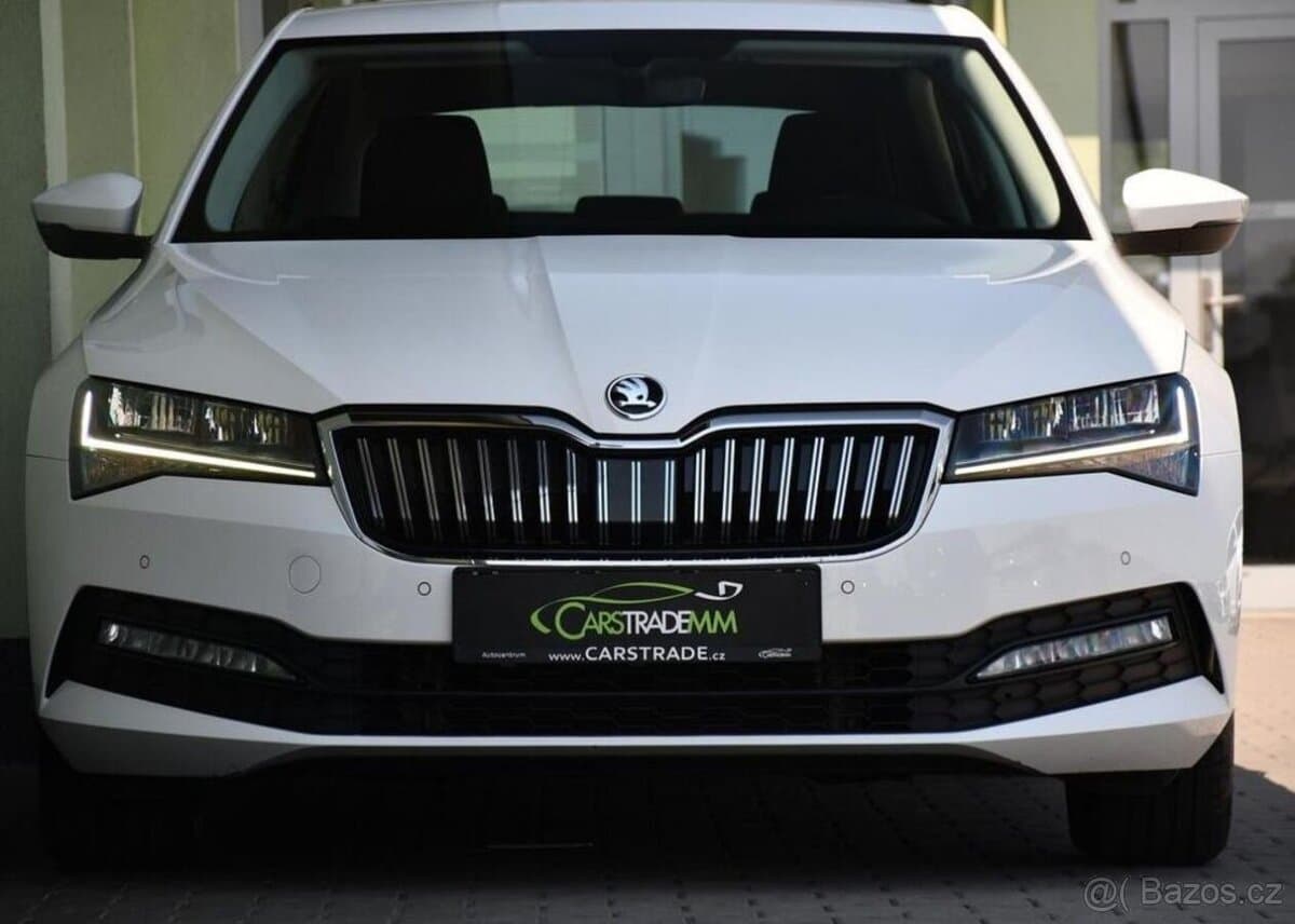 2020 Škoda SUPERB - 8