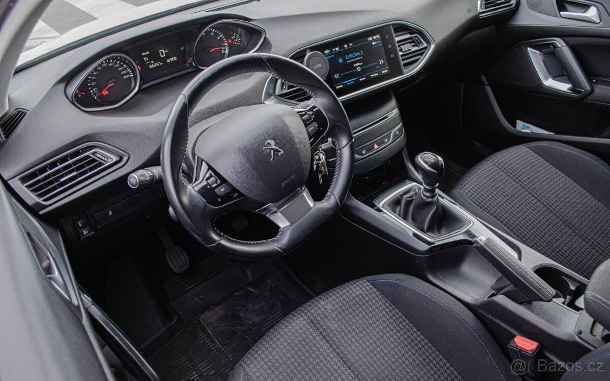 2020 Peugeot 308 - 8