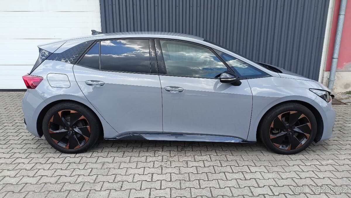 2022 Cupra BORN - 8
