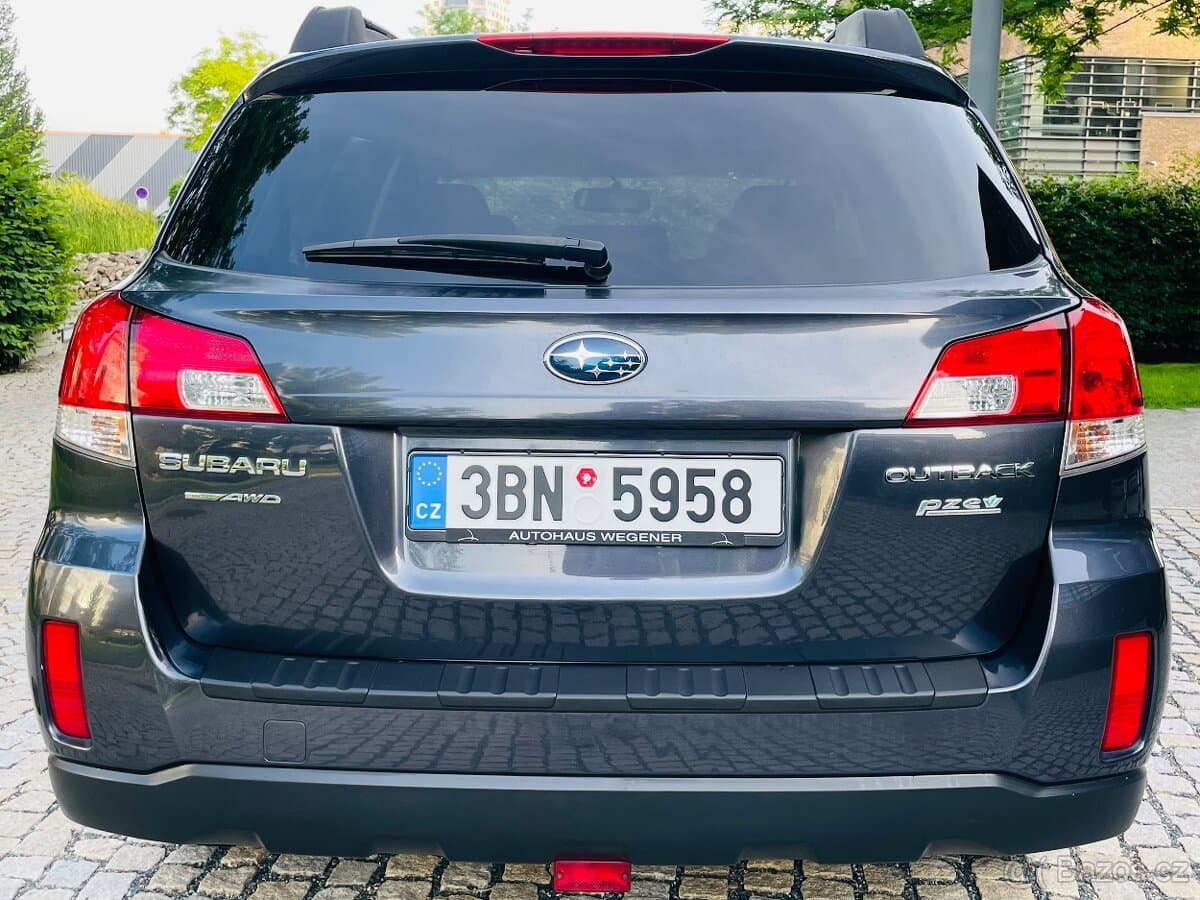 2012 Subaru OUTBACK - 8