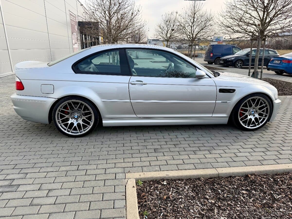 2002 BMW M3 - 8