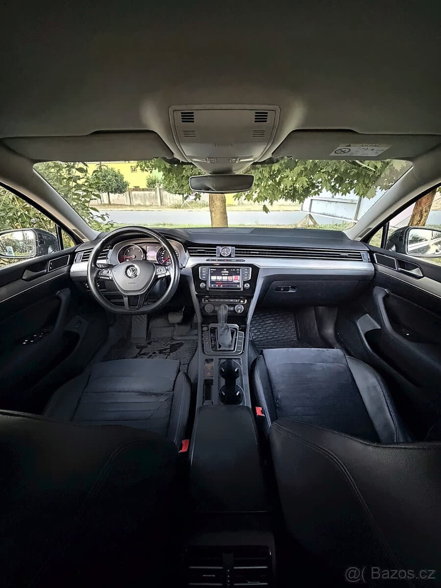 2016 Volkswagen PASSAT - 8