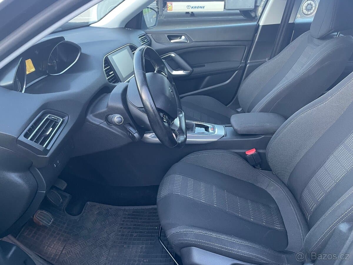 2016 Peugeot 308 - 8