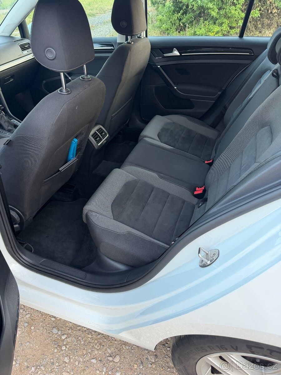 2017 Volkswagen GOLF - 8