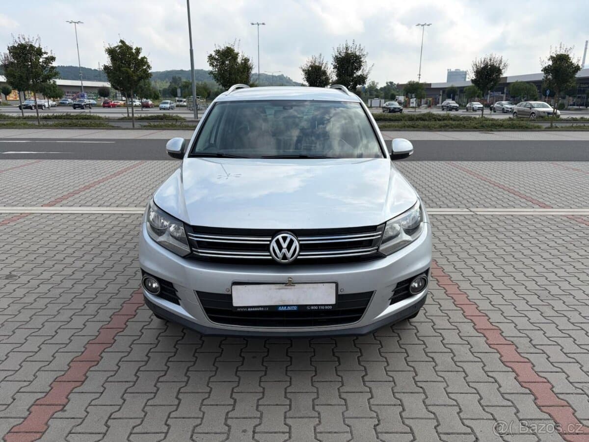 2012 Volkswagen TIGUAN - 8