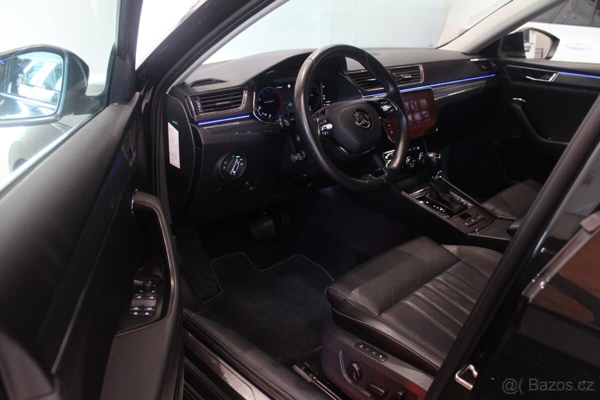 2021 Škoda SUPERB - 8