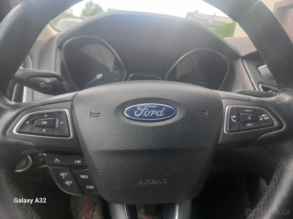 Ford FOCUS - 8