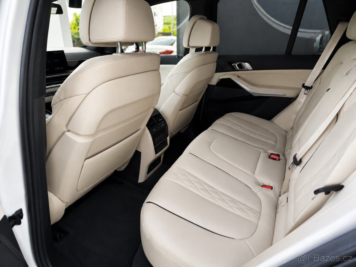 2024 BMW X5 - 8