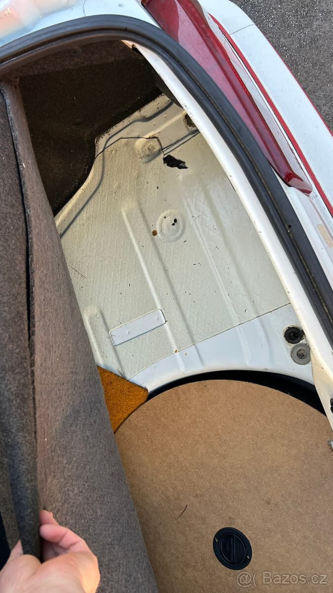 1986 Ford SIERRA - 8