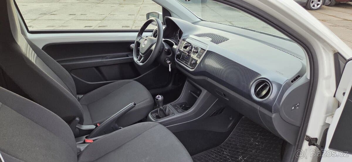 2020 Volkswagen UP! - 8