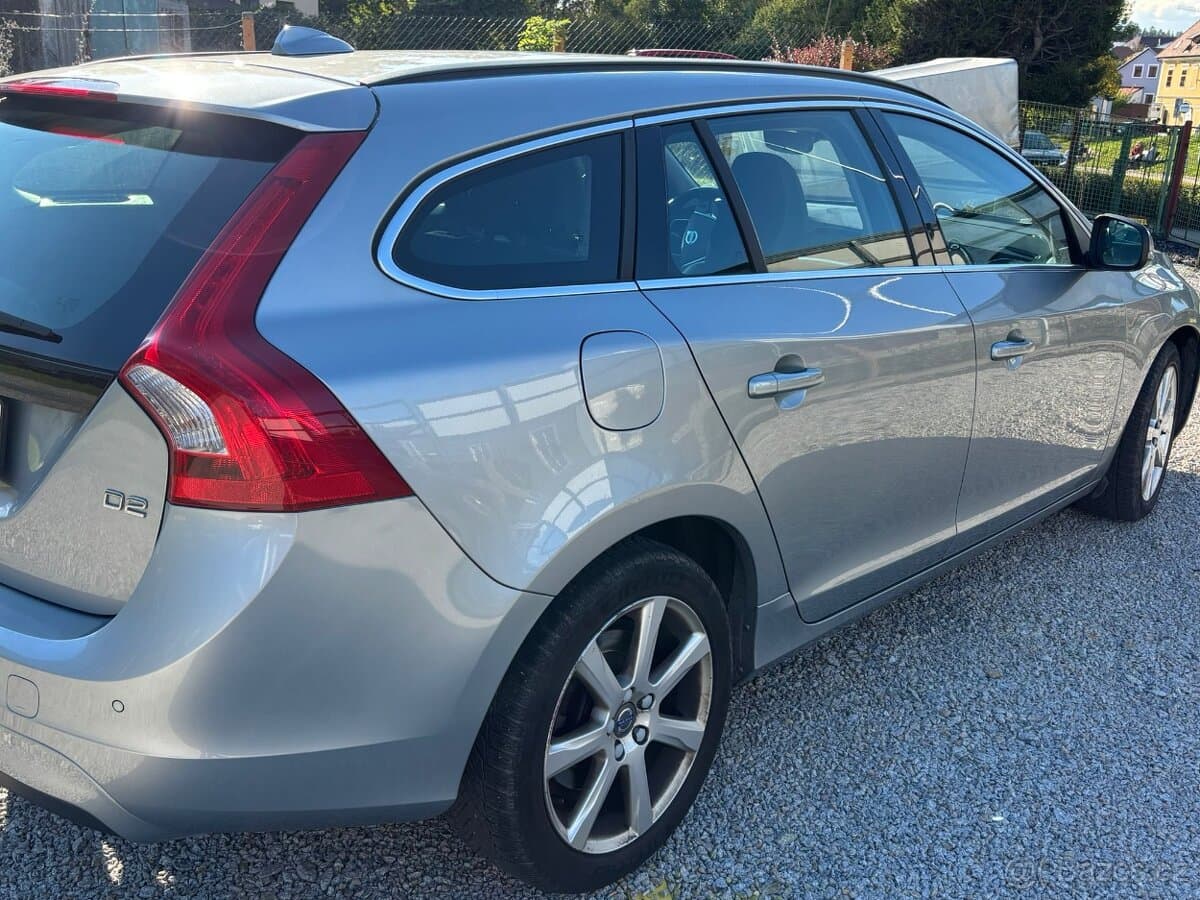 2017 Volvo V60 - 8