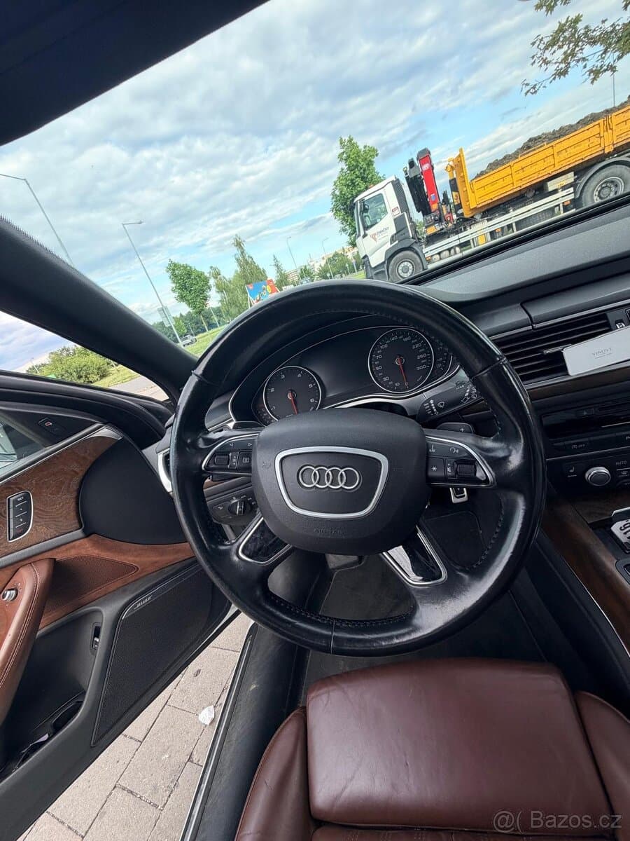Audi A6 - 8