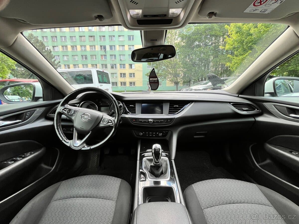 2019 Opel INSIGNIA - 8