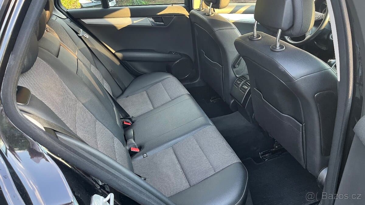 2010 Mercedes-Benz OSTATNÍ - 8