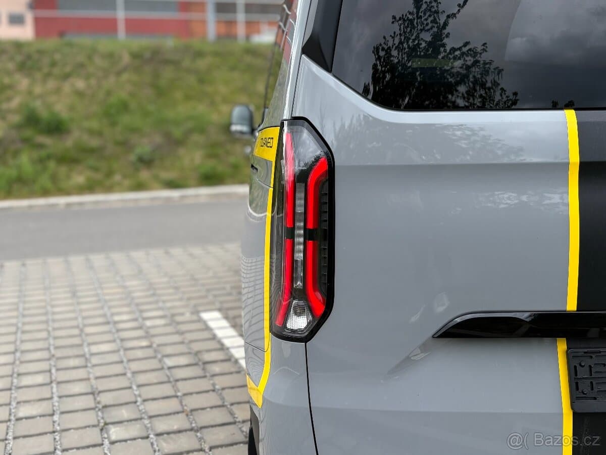 2025 Ford TOURNEO - 8