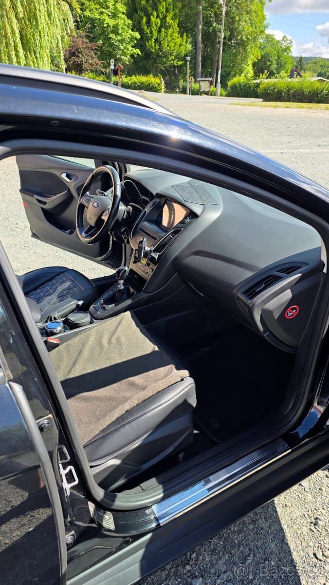 2015 Ford FOCUS - 8
