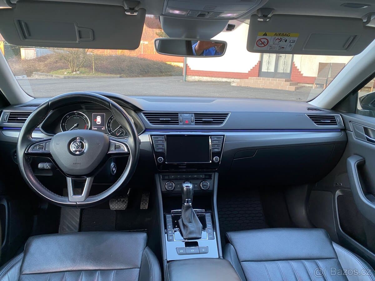 2016 Škoda SUPERB - 8