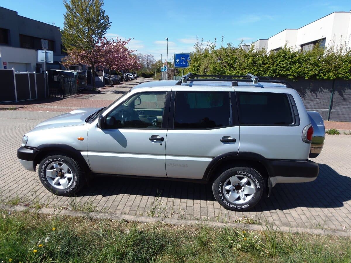 2004 Nissan OSTATNÍ - 8