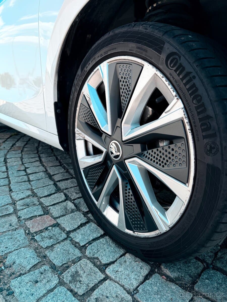 2021 Škoda FABIA - 8