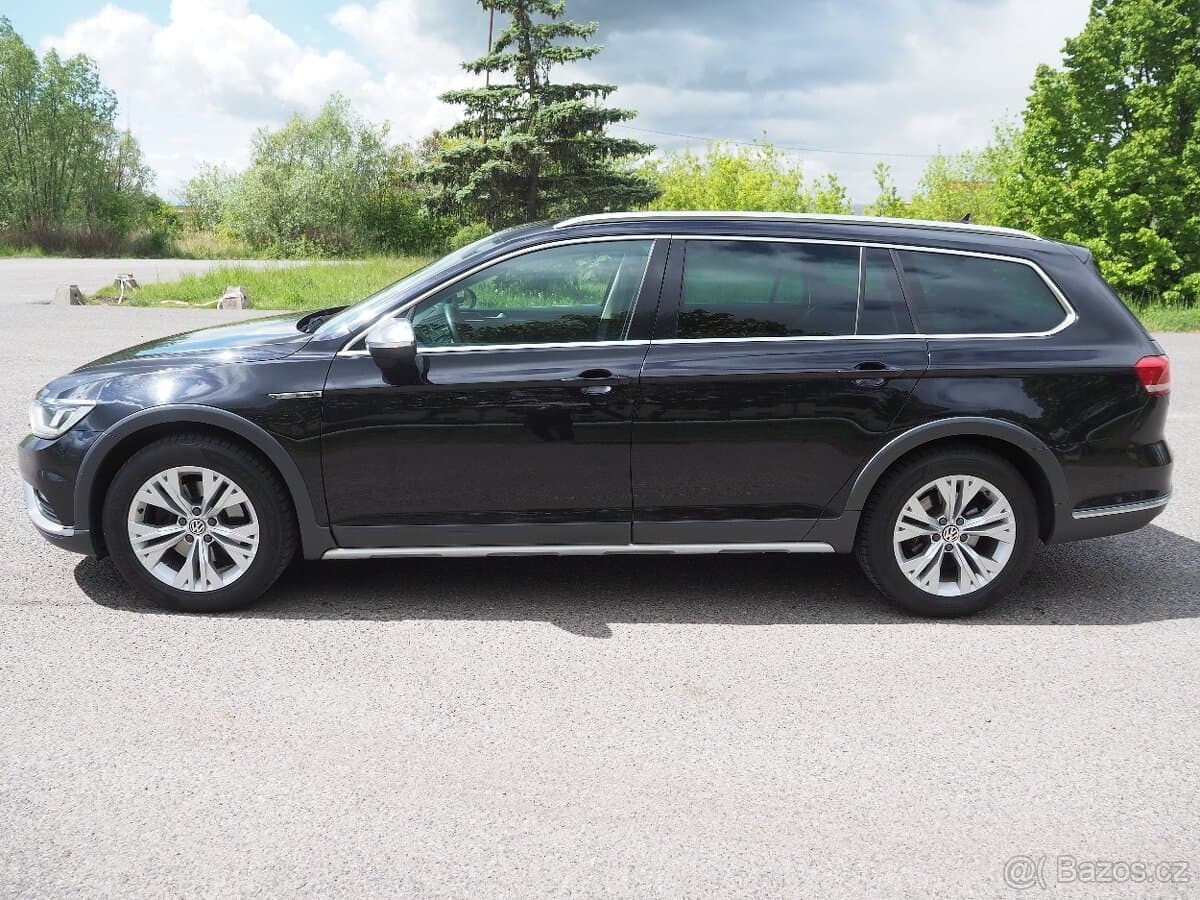 2016 Volkswagen PASSAT - 8