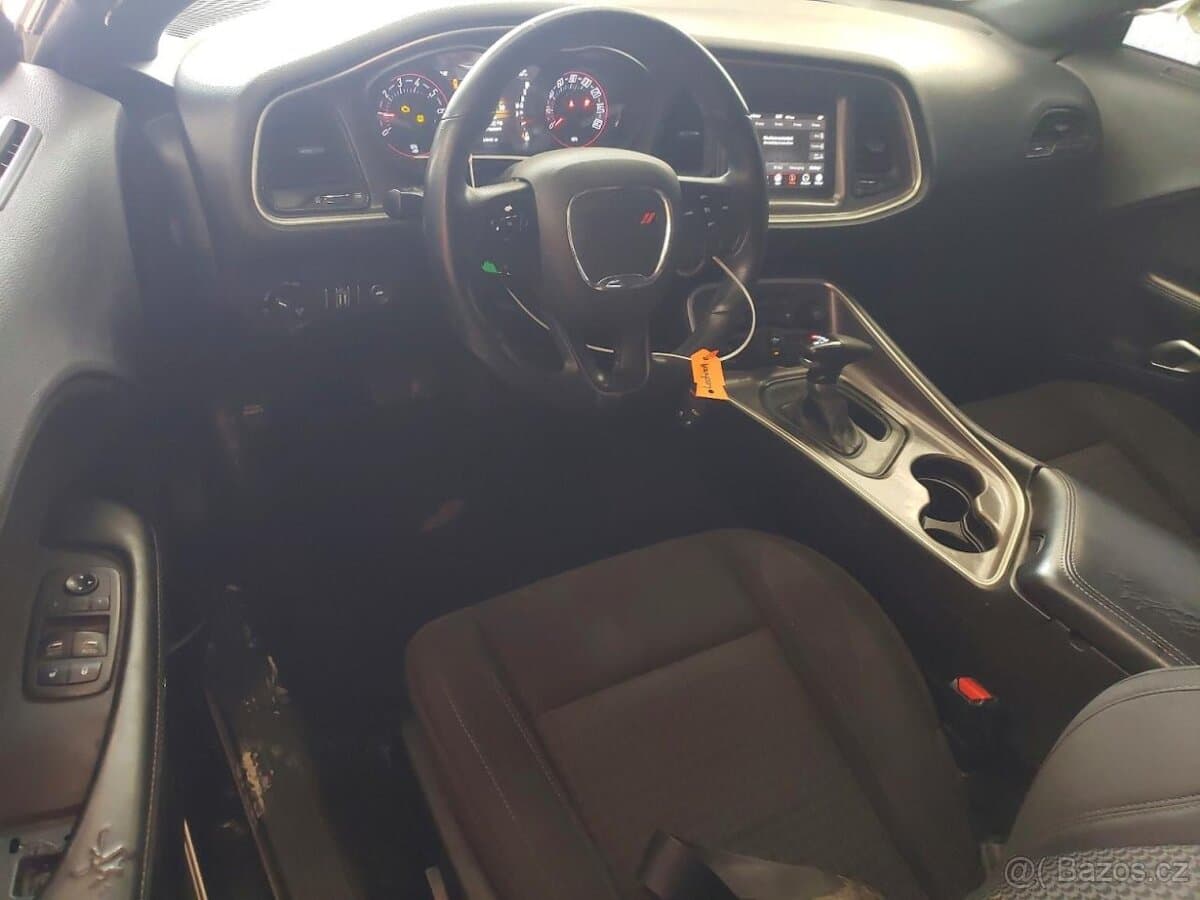 2019 Dodge CHALLENGER - 8