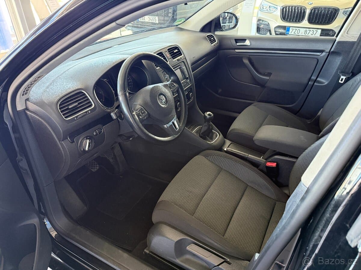 2011 Volkswagen GOLF - 8