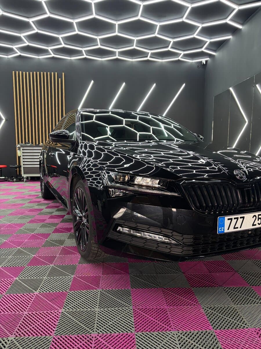 2021 Škoda SUPERB - 8