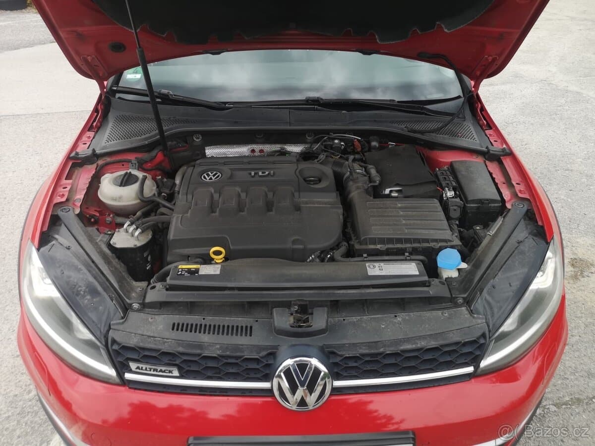 2016 Volkswagen GOLF - 8