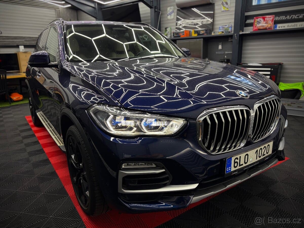 2019 BMW X5 - 8