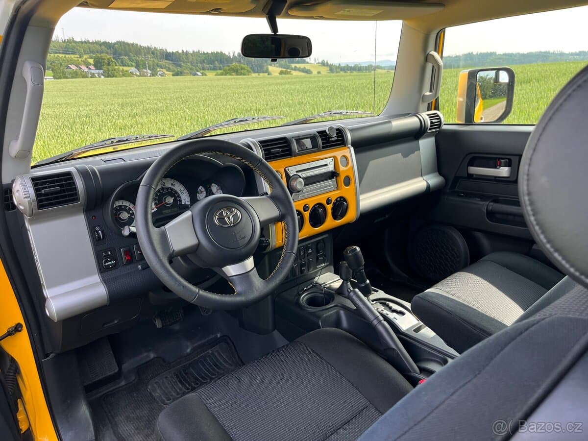 Toyota FJ - 8