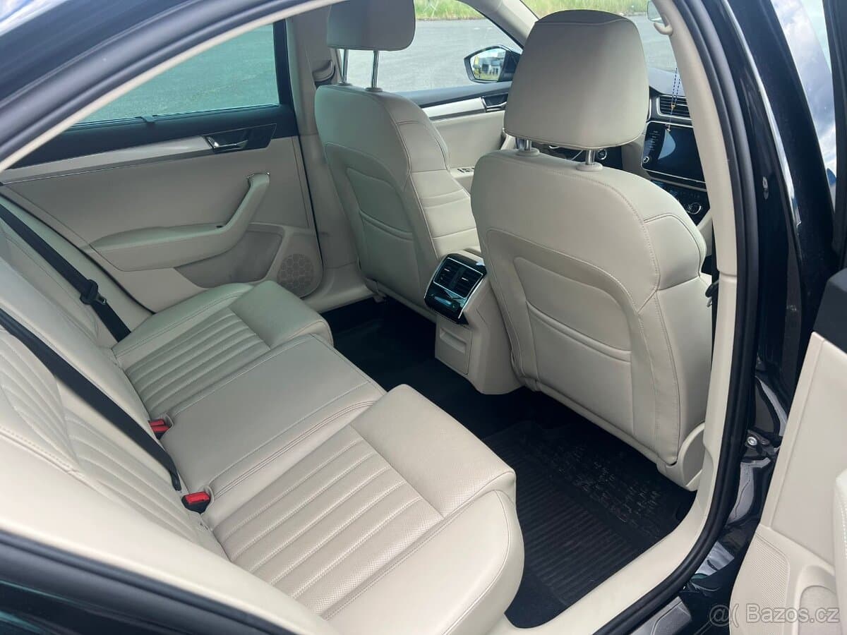 2020 Škoda SUPERB - 8