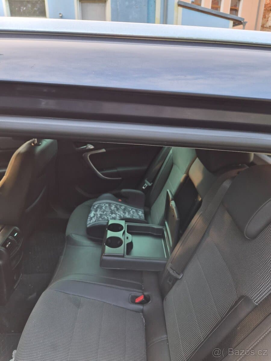 2010 Opel INSIGNIA - 8
