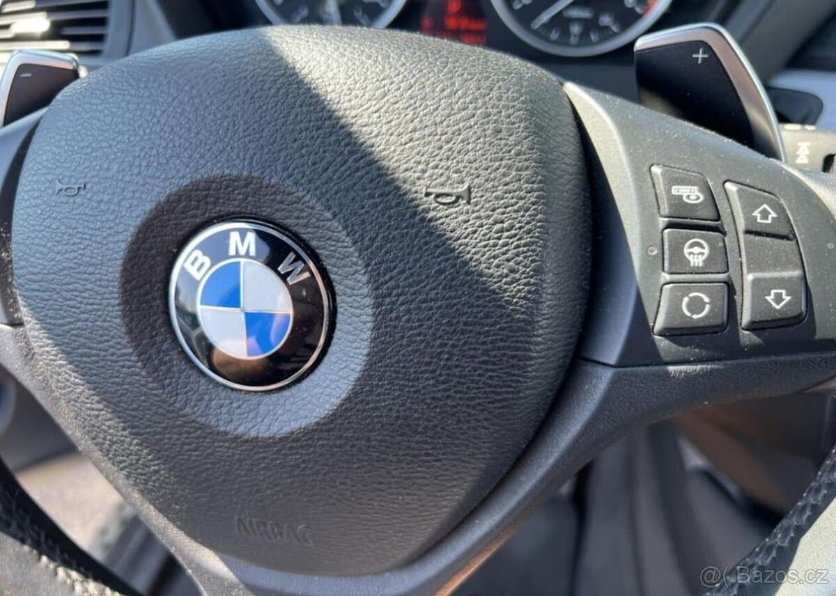 2012 BMW M5 - 8