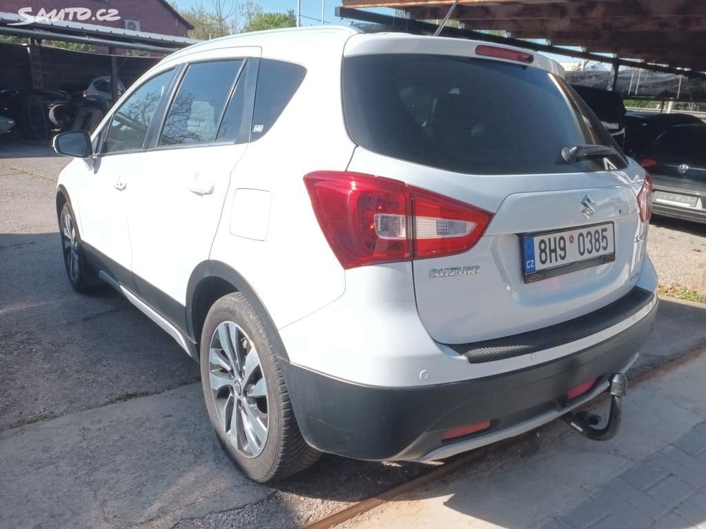 2016 Suzuki S-CROSS - 8