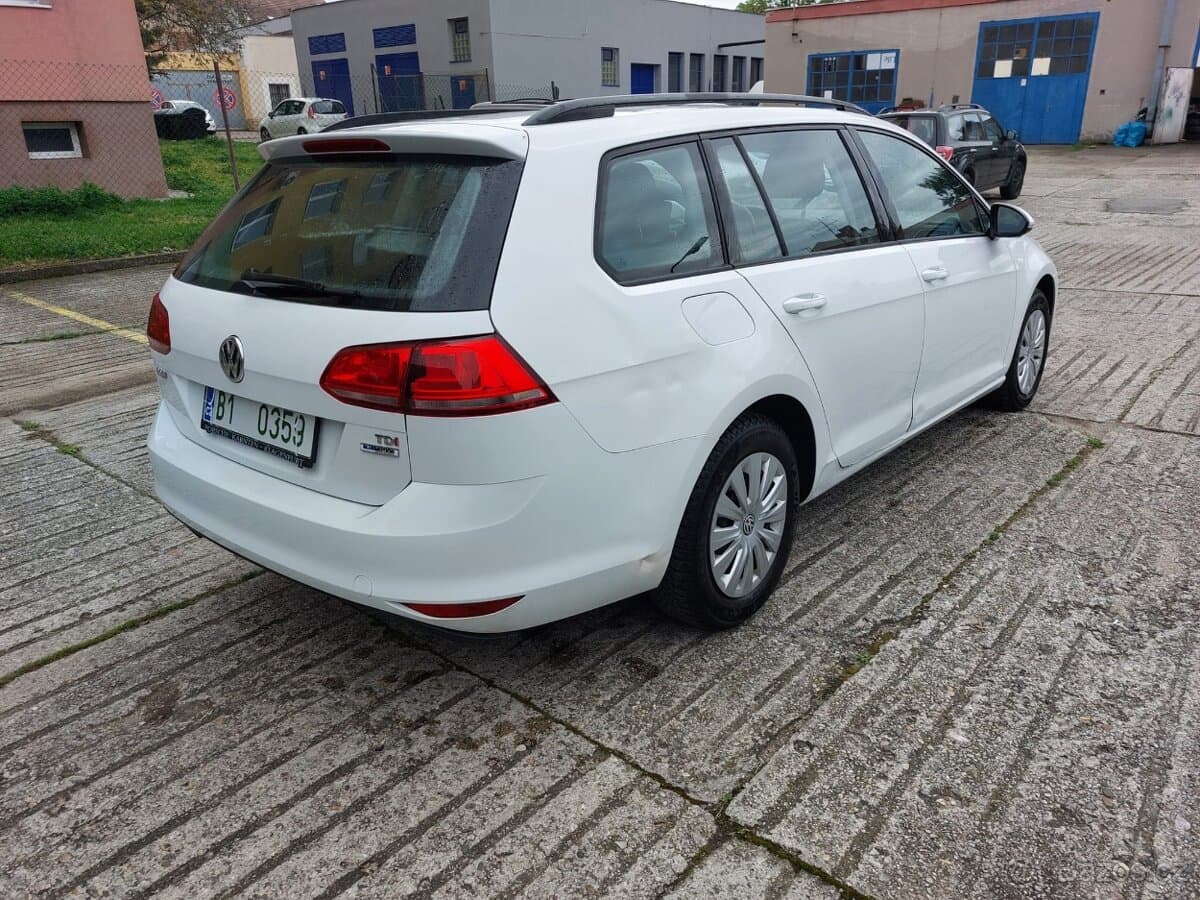 2017 Volkswagen GOLF - 8